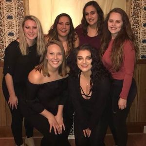 Meet your Posher, Chloe